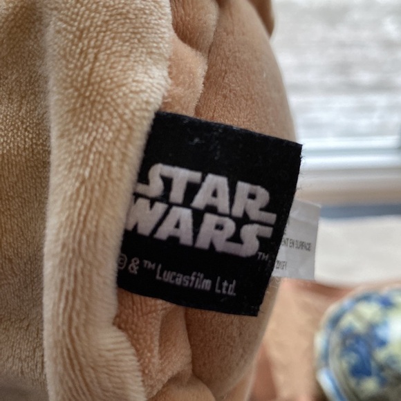 Baby Yoda Grogu Plushie Stuffed Toy Star Wars 8 inches Like New Condition - Picture 6 of 6